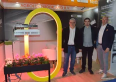 At Agrolux they promised: “The first LED-project in a good equipped foil greenhouse is on its way.”
